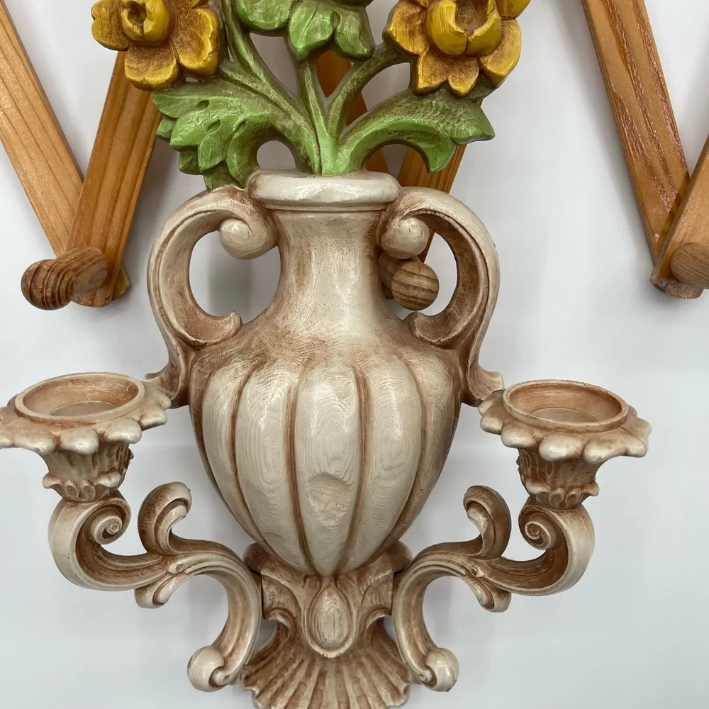 1960s Vintage Homeco Floral Wall Sconce